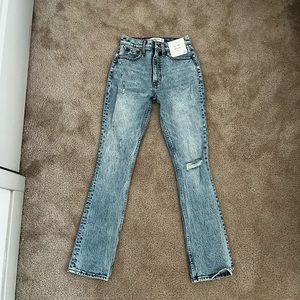 Abercrombie & Fitch “The 90s Skinny” High Rise Jeans